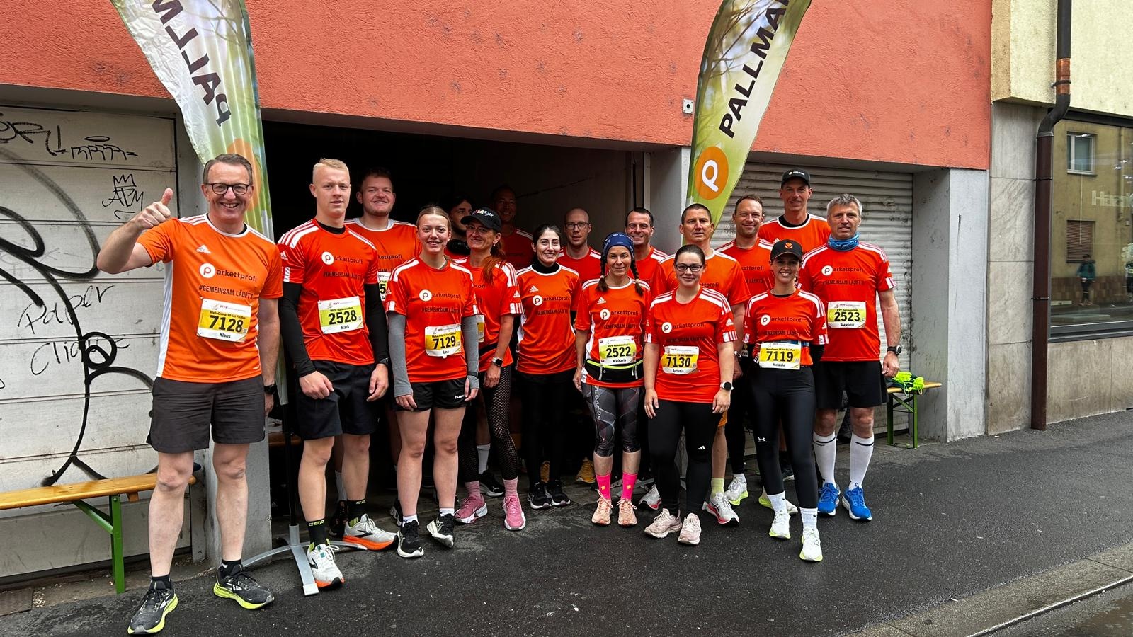 Parkettprofi l&auml;uft f&uuml;r den guten Zweck